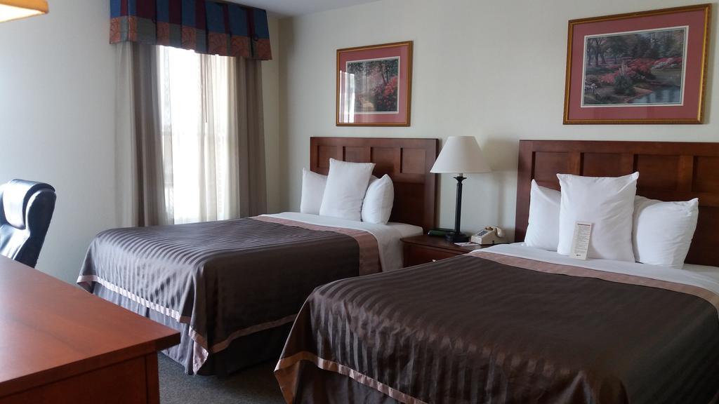 At Cemetery Hill Hotel 2*
