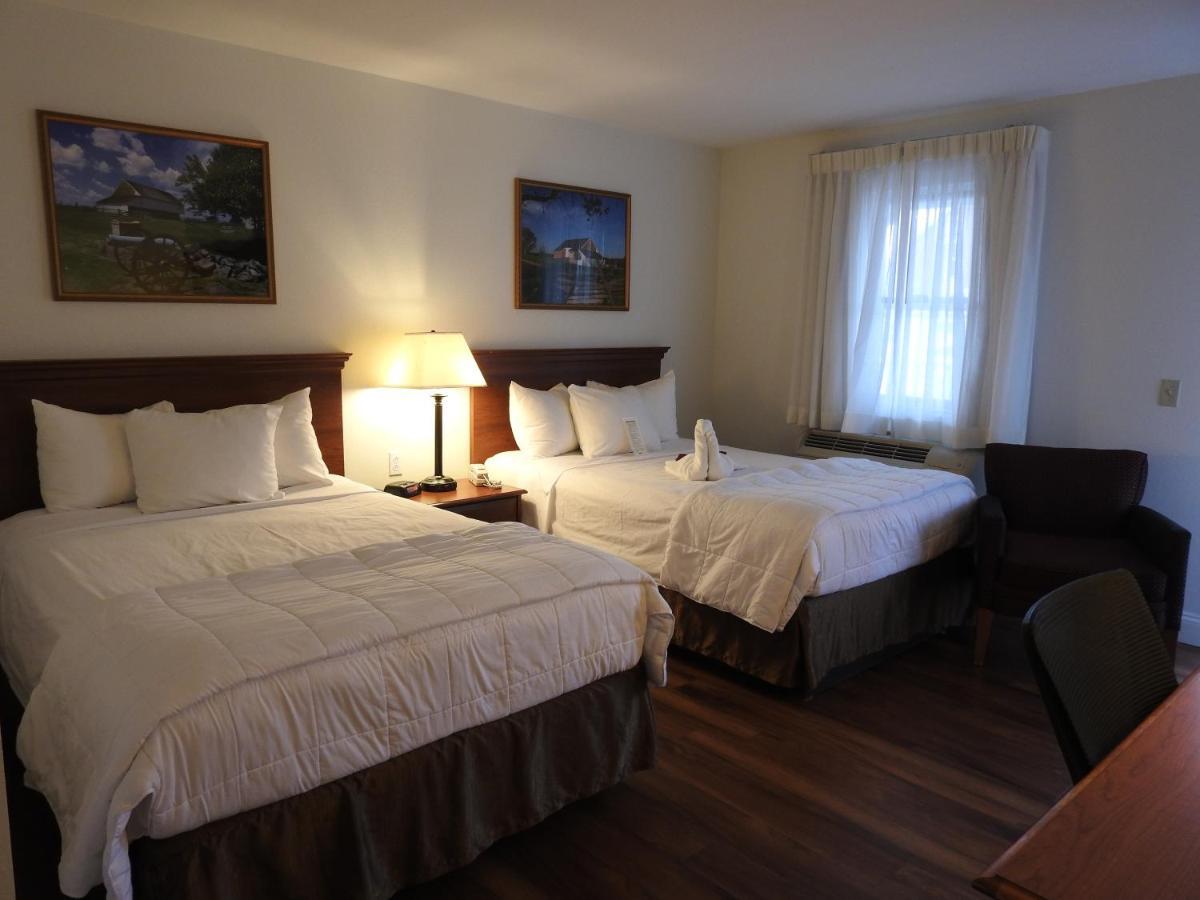 At Cemetery Hill Hotel